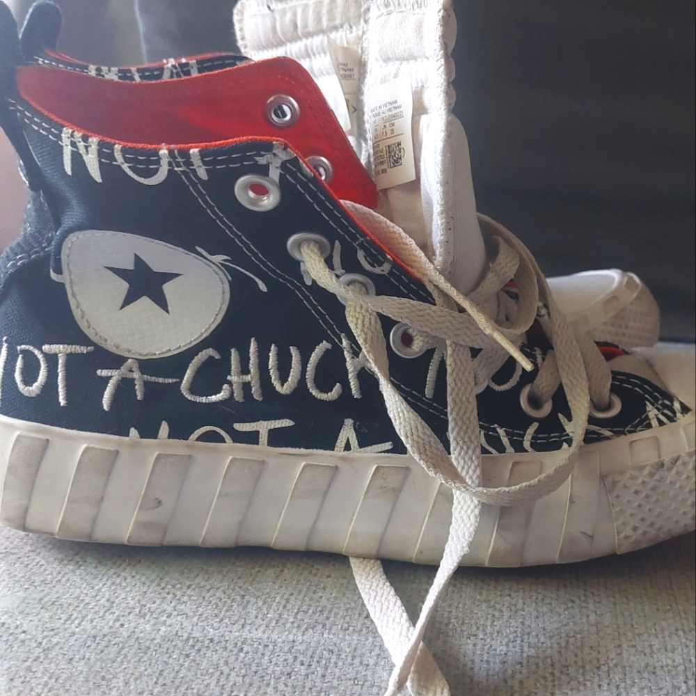CONVERSE # RARE # NOT A CHUCK Black and White High-Top Sneakers with Orange